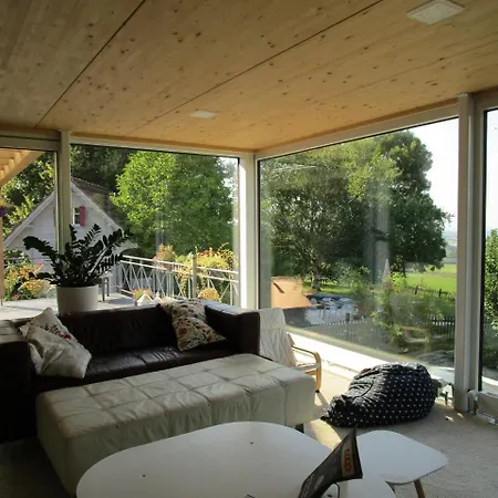 山林小屋 Knusperhauschen *