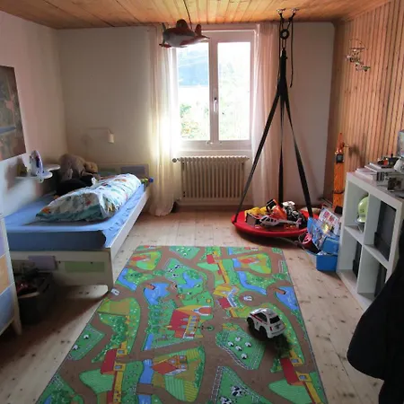 山林小屋 Knusperhauschen *